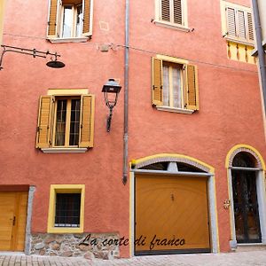 Appartamento Nella Romantica Corte - Lago Lugano Варезе Exterior photo