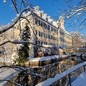 Wohnen Im Wasserschloss Sandizell Шробенхаузен Exterior photo