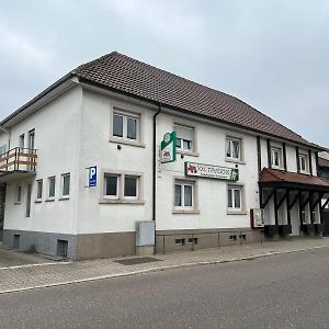 Отель Monteurunterkunft Oberhausen-Rheinhausen Exterior photo