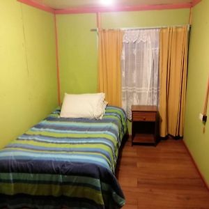 Refugio De Tranquilidad: Cabana De 2 Dormitorios Con Wifi Y Estacionamiento Privado En Рио-Буэно Exterior photo