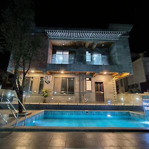 Mountain View 4Bhk Villa With Private Swimming Pool Лонавала Exterior photo