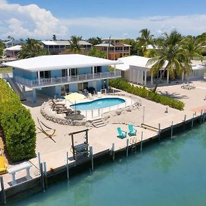 Oceanfront 4 Bedroom Villa With Pool And Boat Dock Маратон Exterior photo