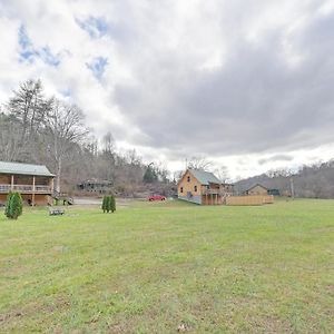 Вилла Pet-Friendly Cabin With Hot Tub In Daniel Boone Nf Beattyville Exterior photo