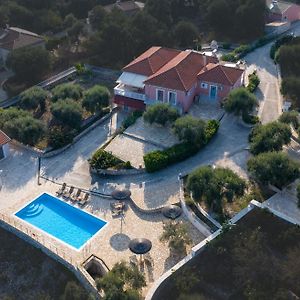 Electra Villa & Pool Studios Гайос Exterior photo