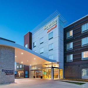 Fairfield Inn & Suites By Marriott Lincoln Airport Exterior photo