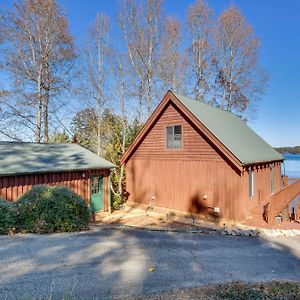 Beautiful Lake Keowee Home With Boat Dock And Kayaks Сенека Exterior photo