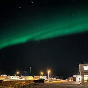 Adventure Hotel Хеллиссаннур Exterior photo