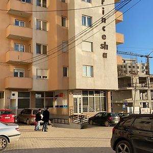 Apartment Nesti In Pristina Kosovo Exterior photo