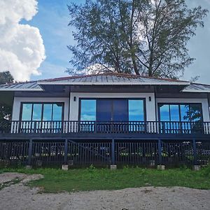 Century Langkasuka Resort Langkawi Пантай-Сенанг Exterior photo