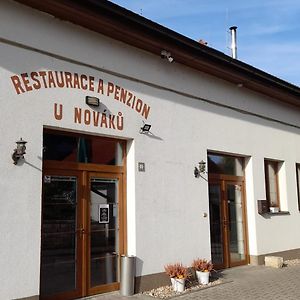 Отель Penzion A Restaurace U Novaku Bitovany Exterior photo