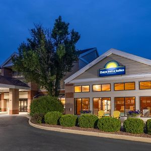 Days Inn & Suites By Wyndham Мадисон Exterior photo