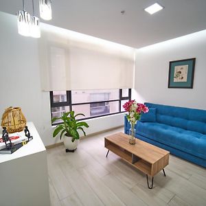 Moderna Suite En Кито Exterior photo
