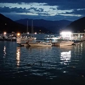 Вилла Casa Sul Lago Di Lugano - Besano / Porto Ceresio Exterior photo