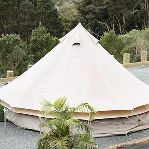 Отель Aotearoa Surf Eco Pods Te Arai Exterior photo