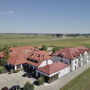 Bed and Breakfast Gosciniec "Nad Warta" Унеюв Exterior photo