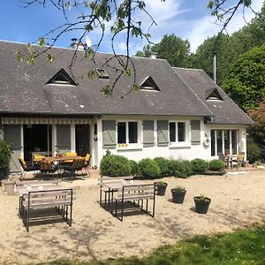 Bed and Breakfast Blanche & Basil Pleine-Fougeres Exterior photo