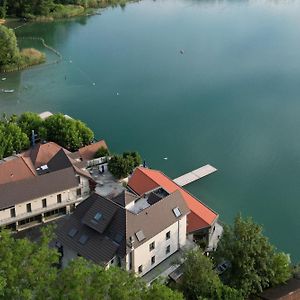 La Villa Du Lac Эгбелет-ле-Лак Exterior photo