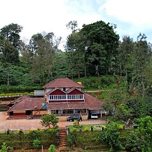Balekhan Homestay - Heritage & Mountain View Чикмагалур Exterior photo