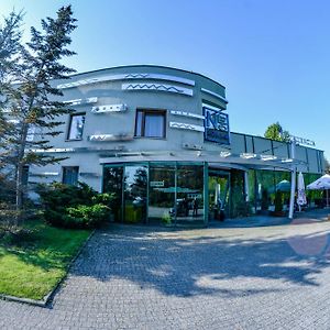 Hotel Neo Тарновске-Гуры Exterior photo