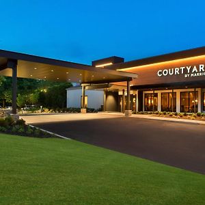 Отель Courtyard By Marriott Lincroft Ред-Банк Exterior photo