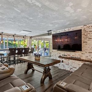 Villa With Outdoor Sauna, Outdoor Bar And Pergola With Games Майами Exterior photo