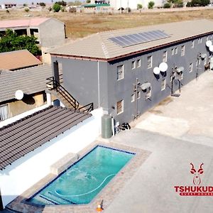 Tshukudu Guesthouse Соуэто Exterior photo