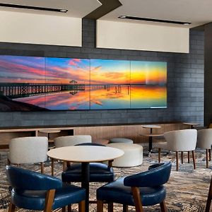 Отель Courtyard By Marriott Philadelphia South At The Navy Yard Exterior photo