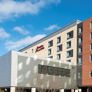 Hampton Inn & Suites Grand Rapids Downtown Exterior photo