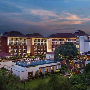 Отель Doubletree By Hilton Goa - Панаджи Exterior photo