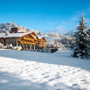 Hotel Cailler & Bains De La Gruyere Шарме Exterior photo