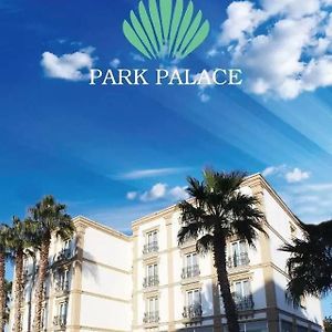 Park Palace Hotel Кирения Exterior photo