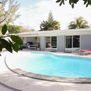 Miami Beach Villa With Sparkling Pool! Sleeps 10+! Норт-Майами-Бич Exterior photo