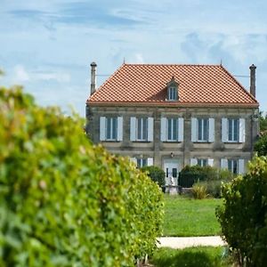 Вилла Lovely Chateau 25 Min From Bordeaux Cezac  Exterior photo