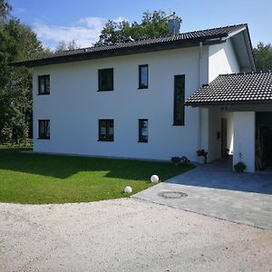 Ferienwohnung Casa Bianka In Fridolfing Exterior photo