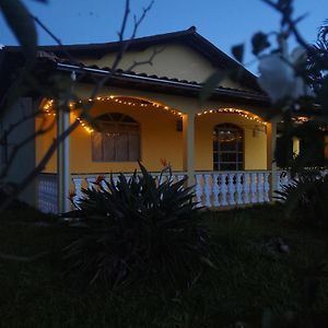 Casa Amarela Hostel Баран-ди-Кокайс Exterior photo