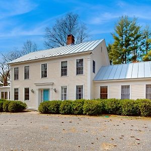 Вилла Colonial Classic Copake Exterior photo