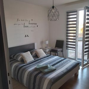 Апартаменты Chambre Agreable Au Calme Saint-Hilaire-Petitville Exterior photo