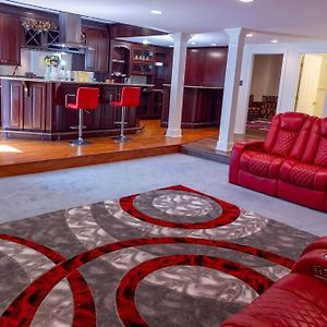 Luxurious Private Basement Suite In Ashton Силвер Спринг Exterior photo