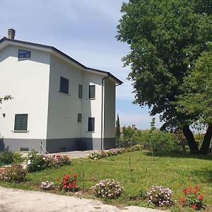 Вилла Nonna Giusy Sant'Ambrogio sul Garigliano Exterior photo