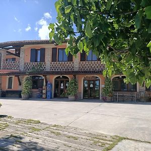 Вилла Agriturismo Vecchio Torchio Канелли Exterior photo