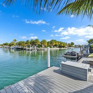 Bayfront Bliss Awaits Book Your Ultimate Miami Getaway Норт-Майями Exterior photo