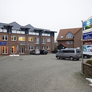 Hotel Am Holzhafen Штаде Exterior photo