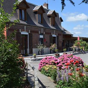 Bed and Breakfast Le Clos Du Clocher Gueudecourt Exterior photo