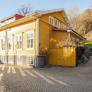 Outstanding Apartment Close To Gothenburg Кунгэльв Exterior photo