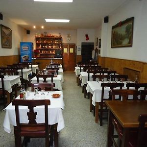 Отель Residencia Restaurant Indalo Андорра-ла-Велья Exterior photo