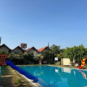 7 Heaven Villas & Resorts Чикмагалур Exterior photo