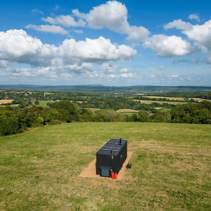 Offgrid Tiny Home W/ View Of South Downs Np Питерсфилд Exterior photo