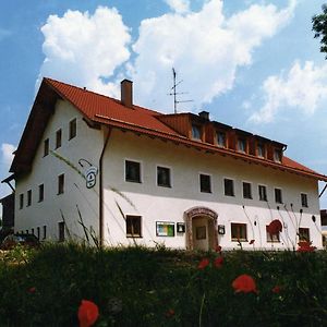 Отель Gasthof Zum Kirchenwirt Кирхдорф-на-Инне Exterior photo