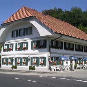 Отель Gasthof Loewen Melchnau Exterior photo