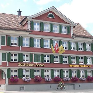 Отель Gaestehaus Sonne Butschwil Exterior photo